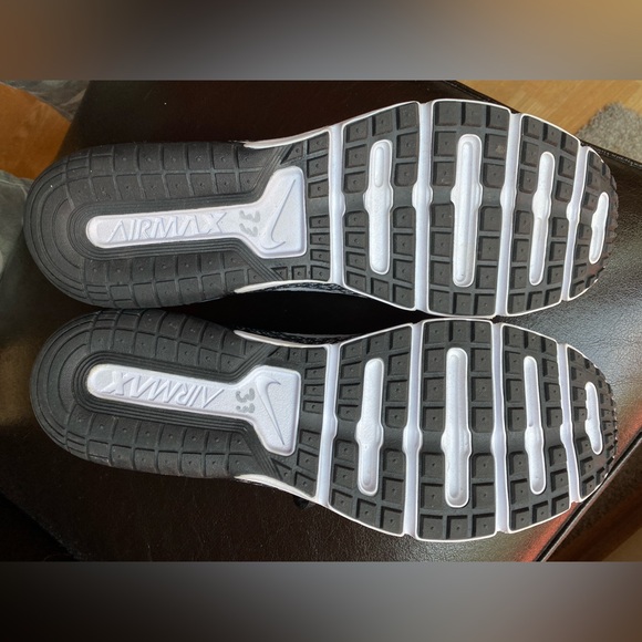 Nike Air Max Sequent 2 Black White US Men's 10 - Picture 4 of 10